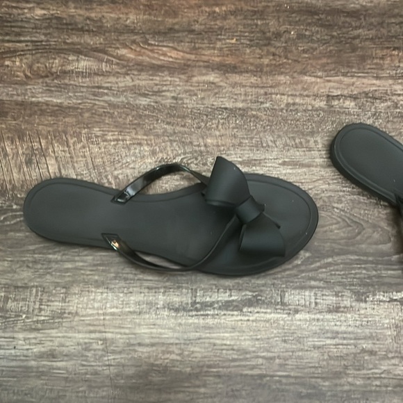 Chic Black Bow Sandals for Women - Picture 2 of 4